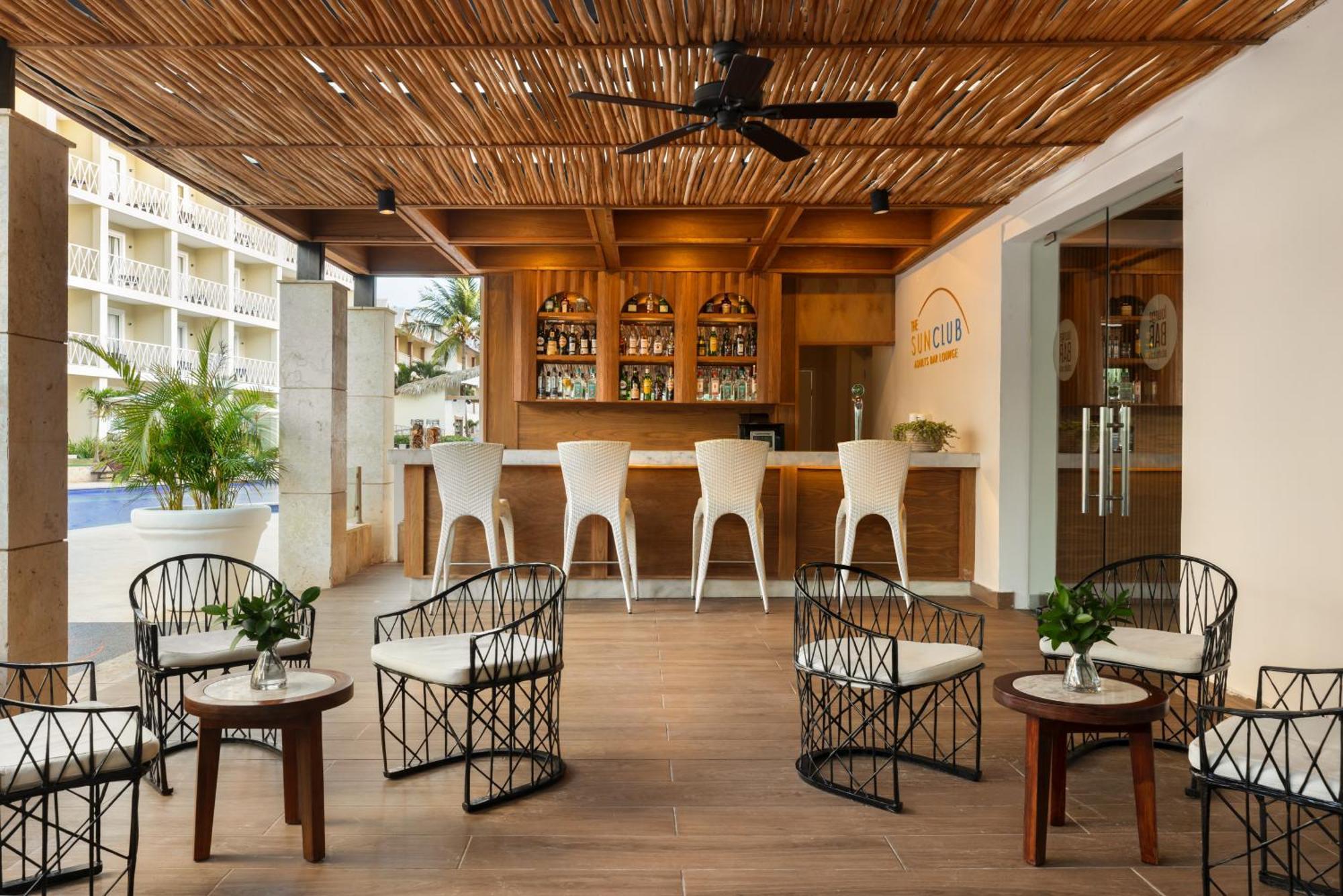 Suite Sun Club Premium con cama extragrande - Frente al mar